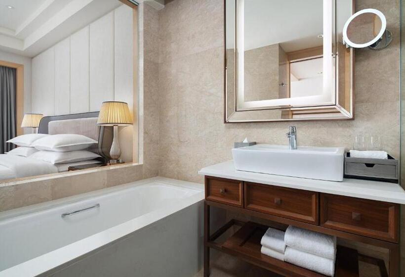 이그제큐티브 룸 킹사이즈 침대, Sheraton Petaling Jaya