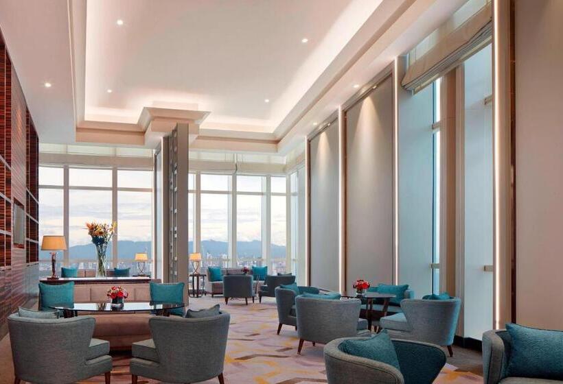 Люкс Executive Кровать Кинг, Sheraton Petaling Jaya