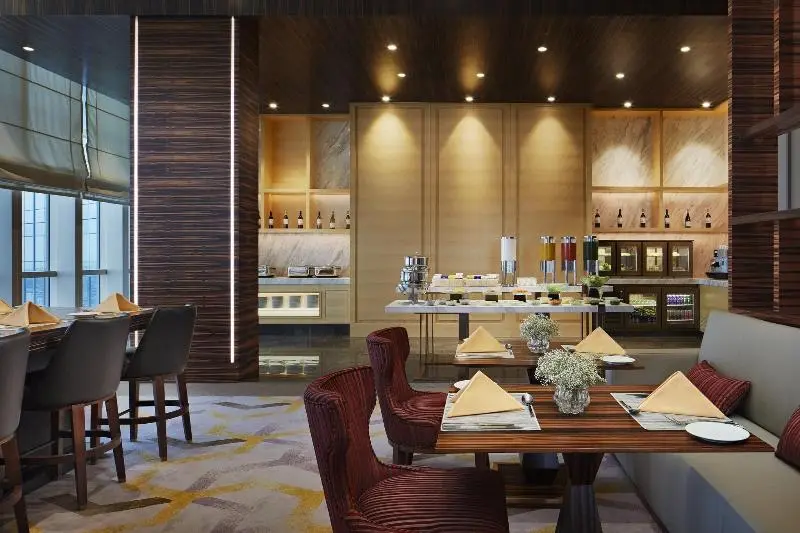 キングサイズベッドのクラブルーム, Sheraton Petaling Jaya