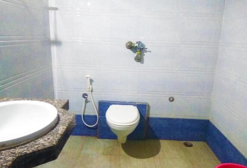 Номер Стандарт Трехместный, Surya