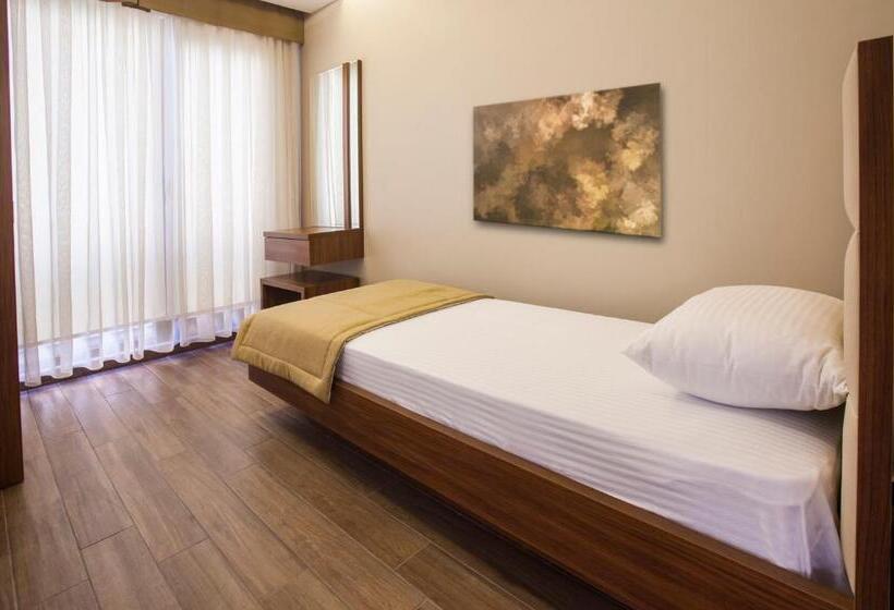 标准三人间, Maxuite Hotel In Home