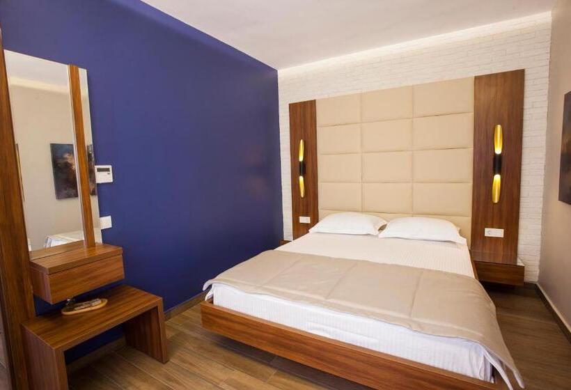 스탠다드 트리플 룸, Maxuite Hotel In Home