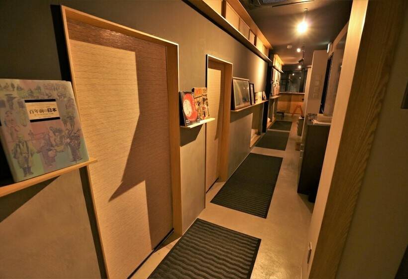 Habitació Estàndard, Aet