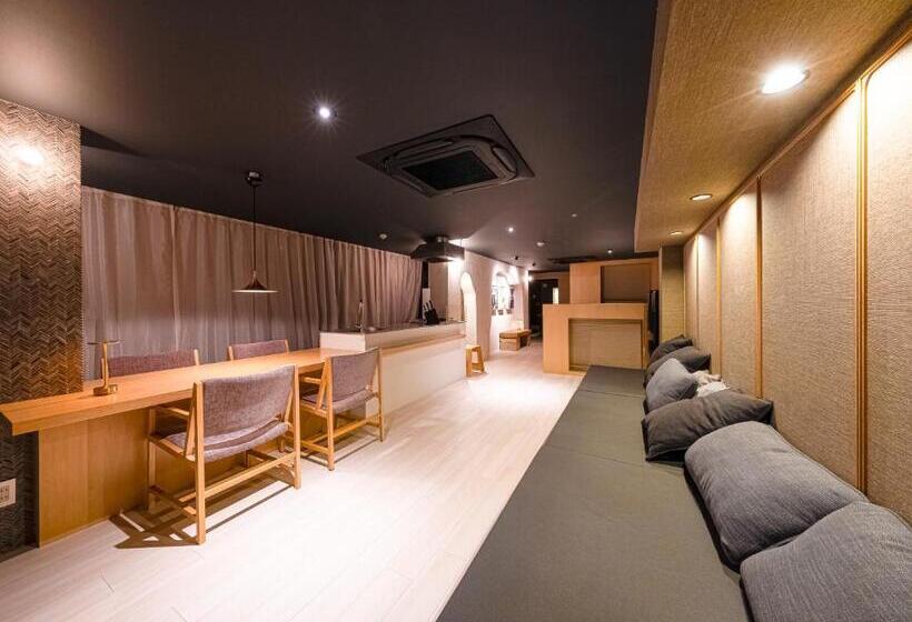 Apartament 1 Dormitori Vista Jardí, Aet