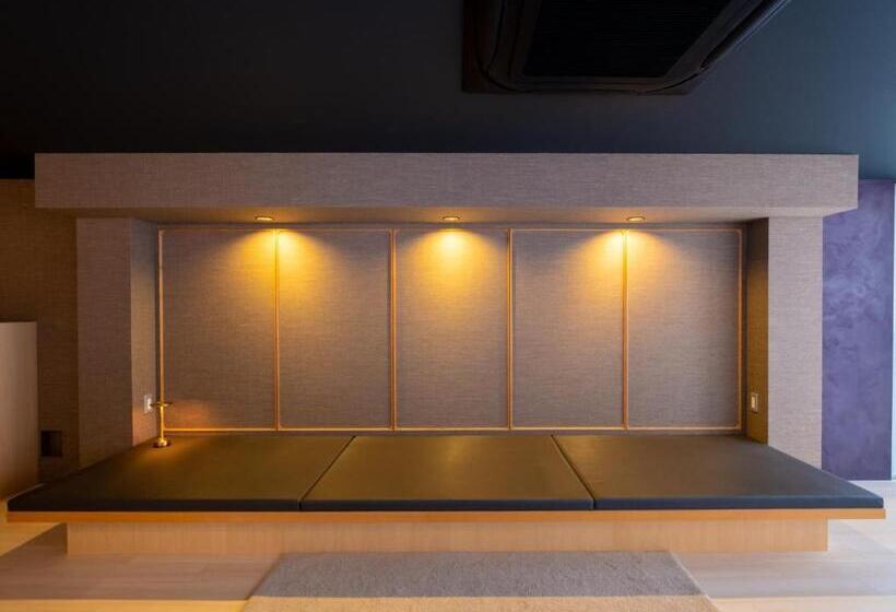 Apartament 1 Dormitori amb Terrassa, Aet