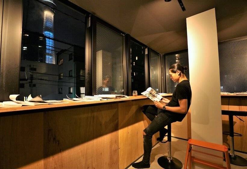 Habitació Estàndard, Aet