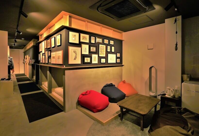 Habitació Estàndard, Aet