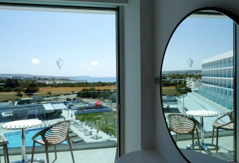 Номер Superior Вид на Море, Amethyst Napa Hotel & Spa