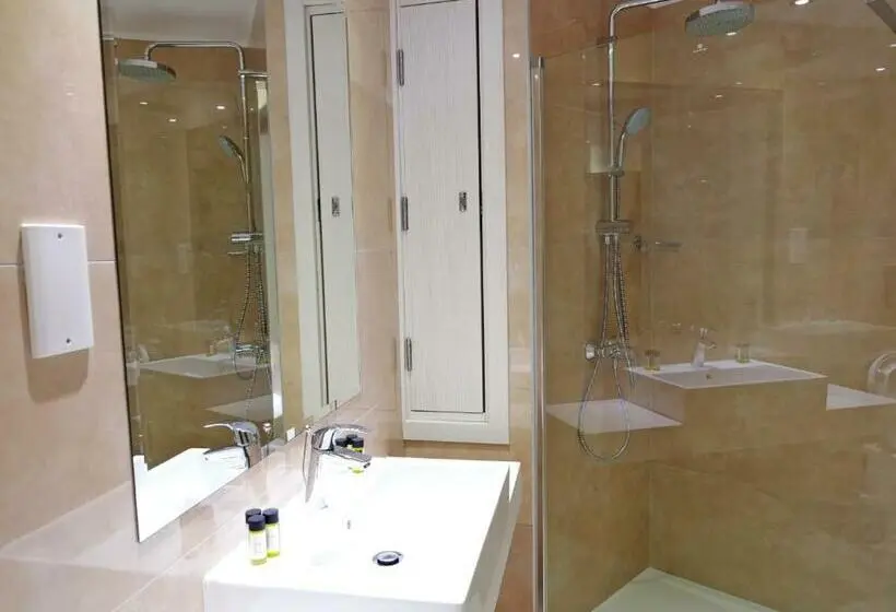 سوییت جونیور با چشمانداز دریا, Amethyst Napa Hotel & Spa
