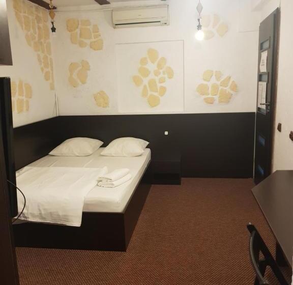 اتاق استاندارد, Mpoint Motel