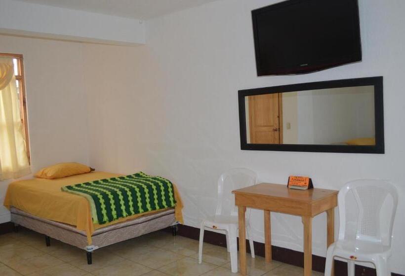 اتاق استاندارد سه نفره, Xetawaa´l