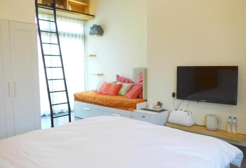 اتاق استاندارد با تخت بزرگ, 集集16號 百大金質好客民宿