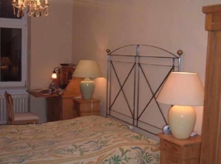 Номер Basic, Wohnen Im Burg