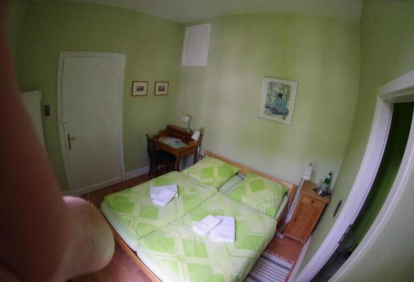 Номер Basic, Wohnen Im Burg