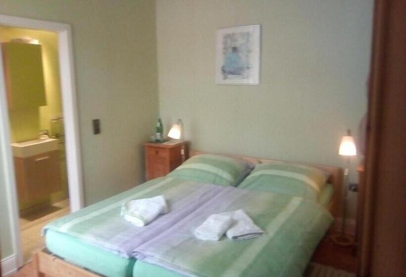 Номер Basic, Wohnen Im Burg