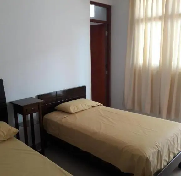 Standard Kolmen Hengen Huone, Bungalows Rupay Wasi