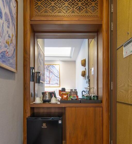 غرفة ديلوكس, Chala Number6