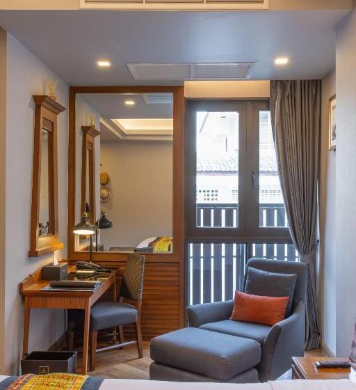 غرفة ديلوكس, Chala Number6