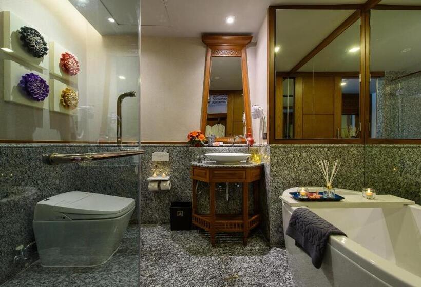 غرفة ديلوكس, Chala Number6