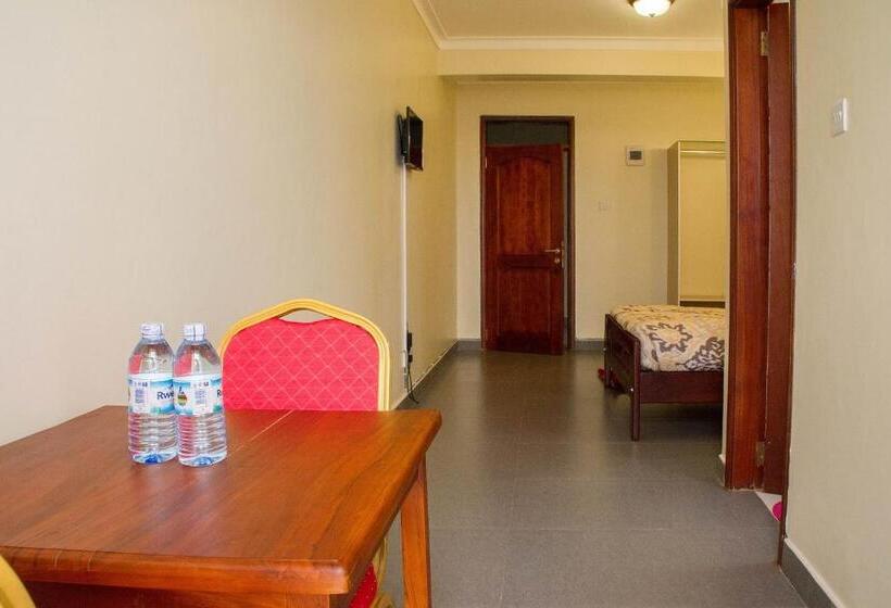 Habitación Estándar, Kenendia