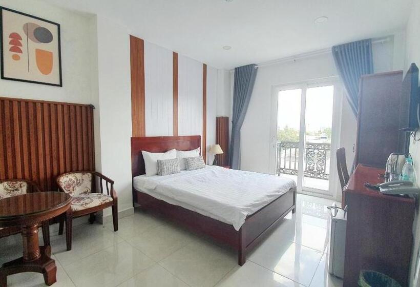 اتاق استاندارد با بالکن, Minh Khue
