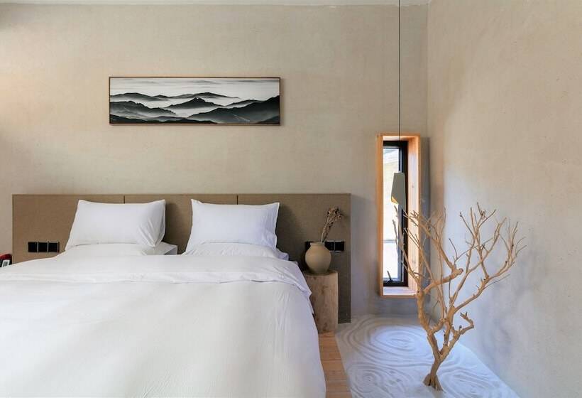 اتاق لوکس, Shangrila Karesansui