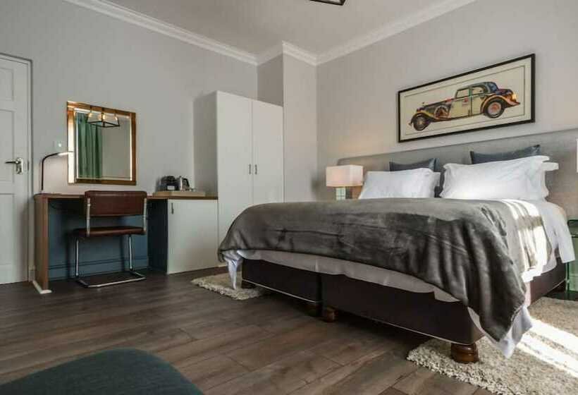 جناح إدارى, Waterstone Lodge