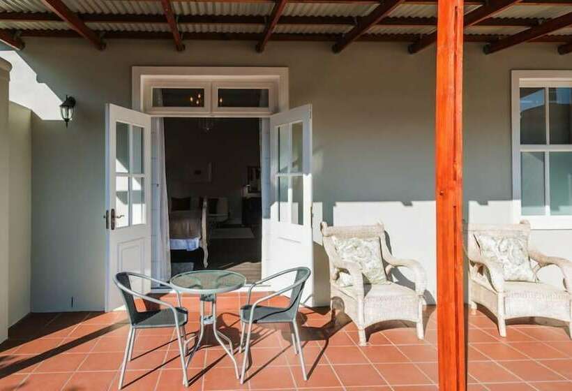 جناح بريميوم, Waterstone Lodge