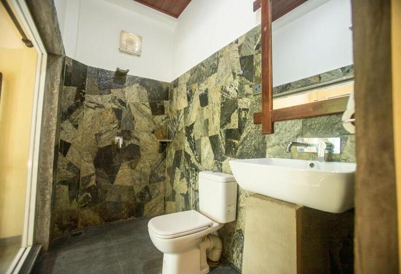 스탠다드 룸, Evergreen Hotel Dambulla