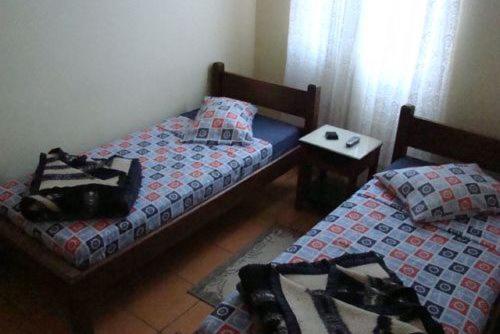 バス共有のスタンダードルーム, Carvalho