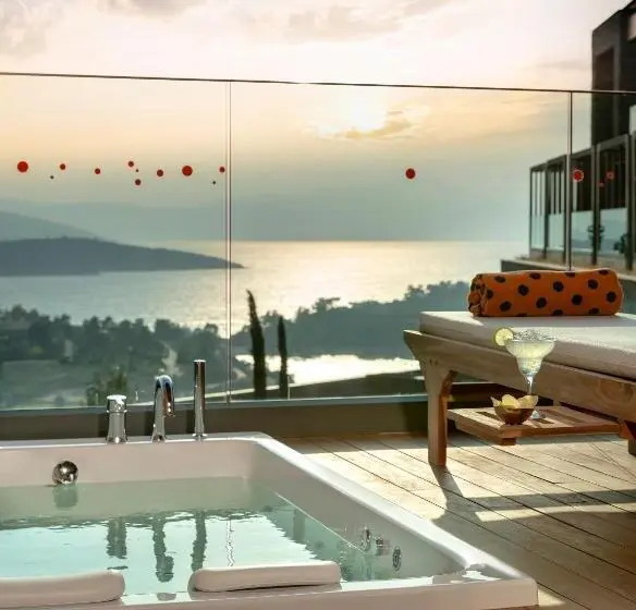 オーシャンビュースタンダードルームテラス付き, Lujo Hotel Bodrum