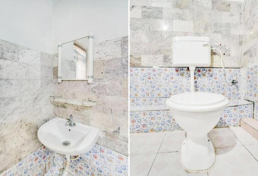 اتاق استاندارد, Oyo 9009 Near Railway Station