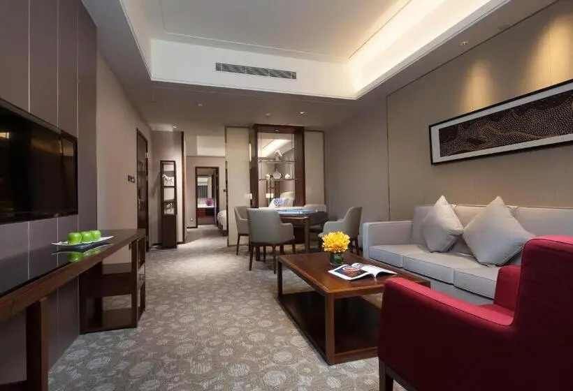 スーペリアースイート, Ramada Jinan