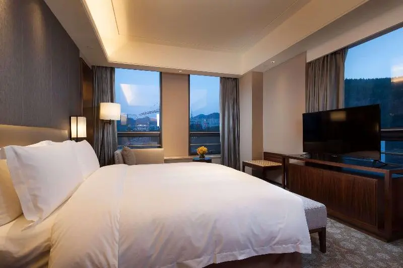 デラックススイート, Ramada Jinan