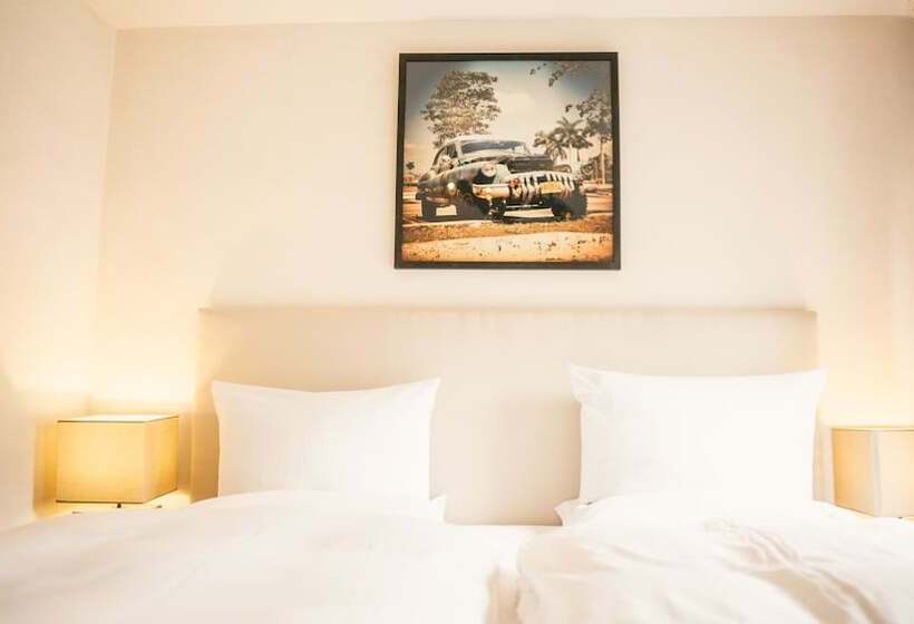 スタンダードルーム, Rote19