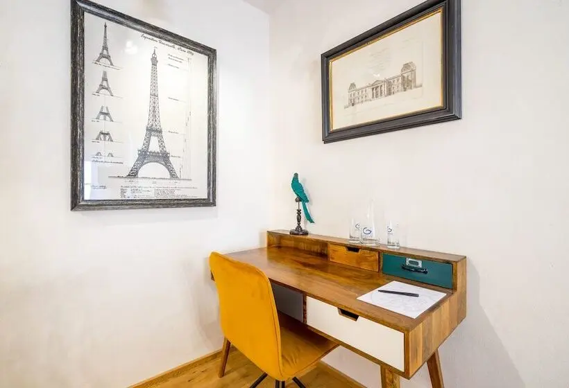 Junior Suite, Rote19