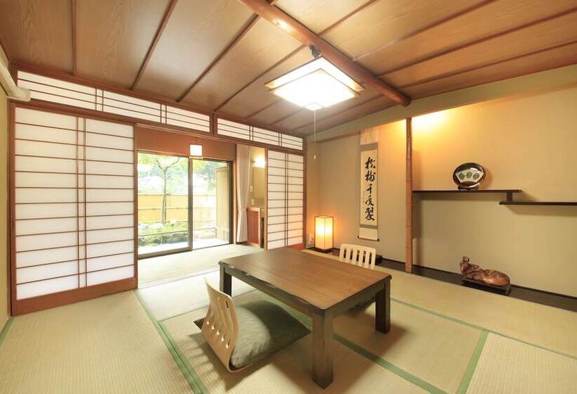 Camera Classica, Micasa