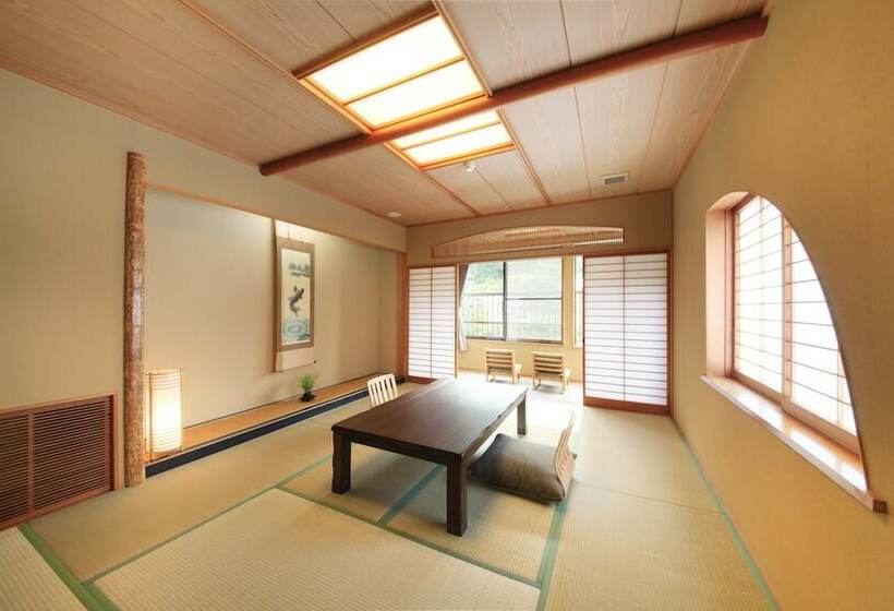 חדר קלאסי, Micasa