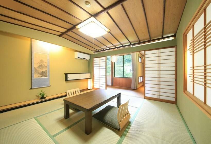 חדר קלאסי, Micasa