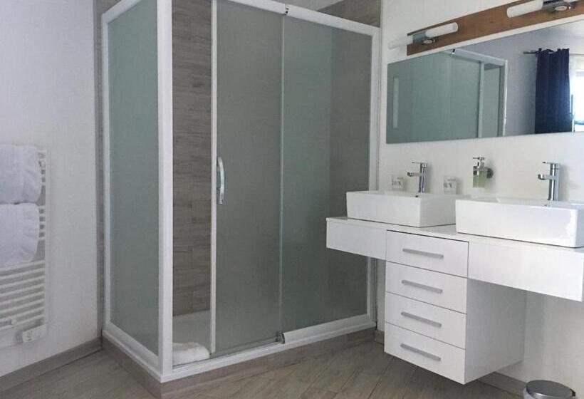 プールビュースタンダードルーム, Le Jardin De Celina