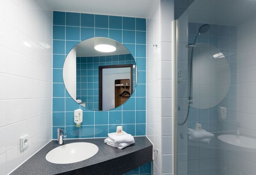 Номер Стандарт, B&b Hotel Wuppertal City Süd