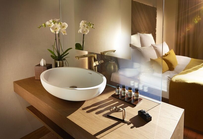 اتاق استاندارد, Beyond By Geisel Adults Only