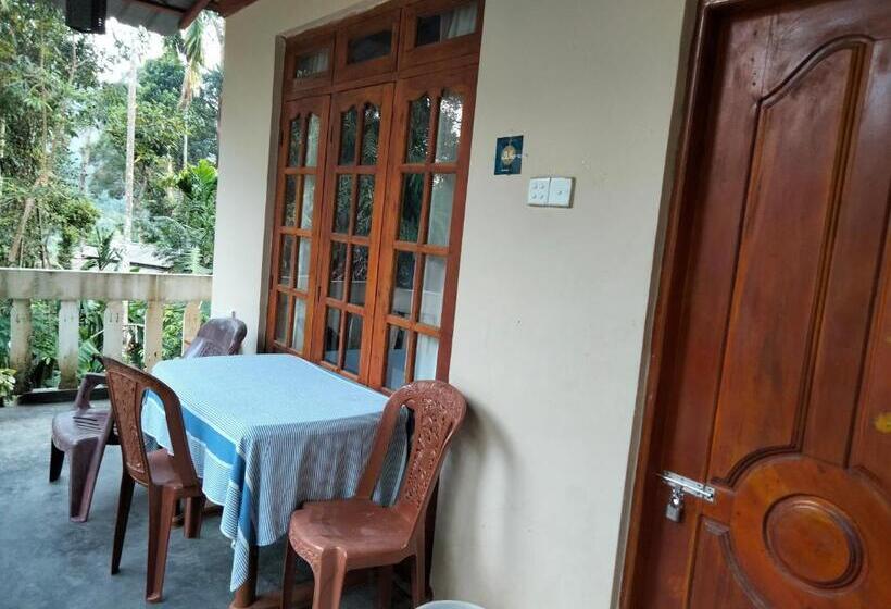 디럭스 룸 산전망, Ella Sunrise