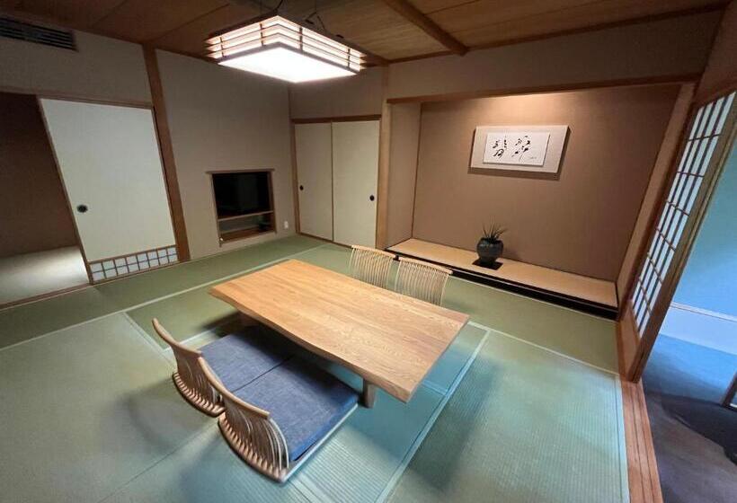 Люкс, Kuriya Suizan