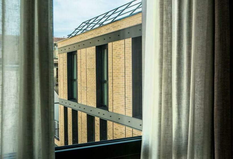 غرفة كلاسيكية, L Imprimerie