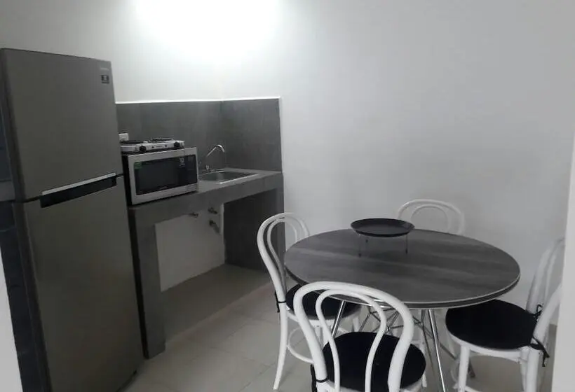 Suite 2 Dormitoare, Mona Inn