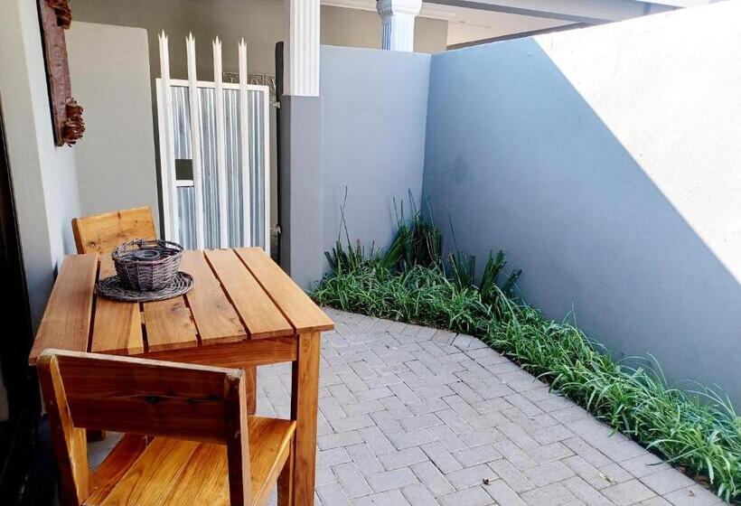 スタンダードルーム, Casa Cara Guest House