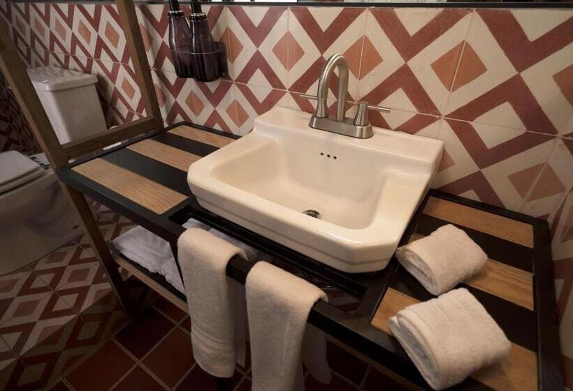 اتاق کلاس بیزنس, Don Jacinto Stay&sip