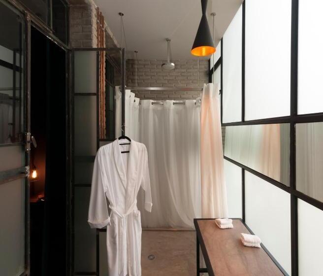 سوئیت پریمیوم, Don Jacinto Stay&sip