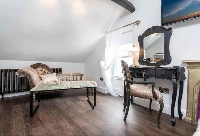 Pokój Deluxe Łóżko King Size, Gwynfryn